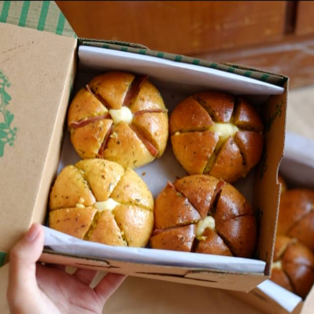 CAMPUR - Garlic Bread Cream Cheese Bun- Roti Keju Bawang Korea- Cream Cheese Garlic Bread Surabaya
