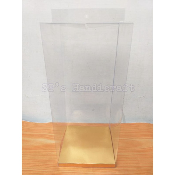 

Kotak Mika Piala 12x12x27 | Kotak transparan | Kotak Kado
