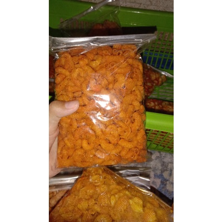 

Makaroni pedas daun jeruk 250gram