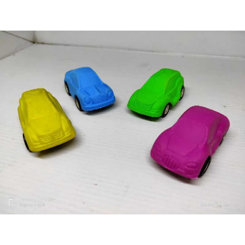 Penghapus/eraser model mobil