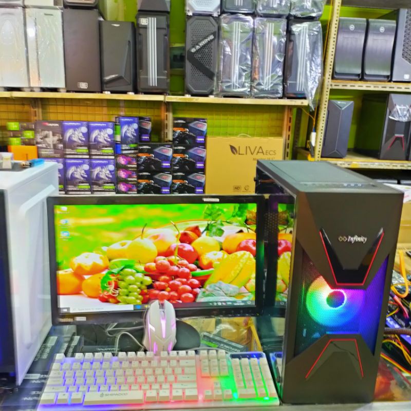 Pc gaming core i7 ram 8 vga 2 gb Monitor 24 in curved