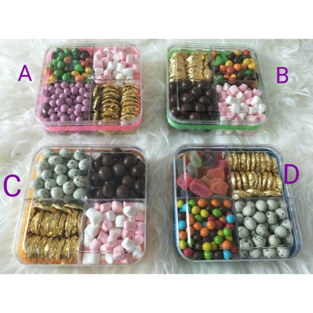 

Coklat toples sekat 4 paket lebaran parcel lebaran delfi lagie