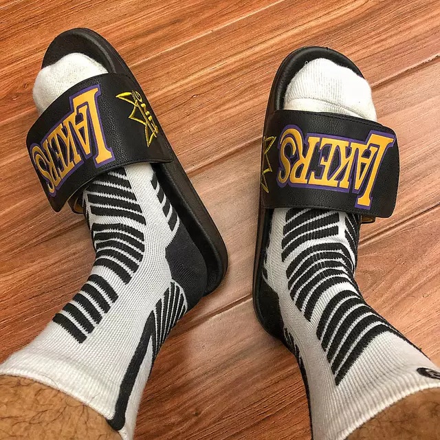 Sandal slip on / sandal santai / sandal formal LA lakers