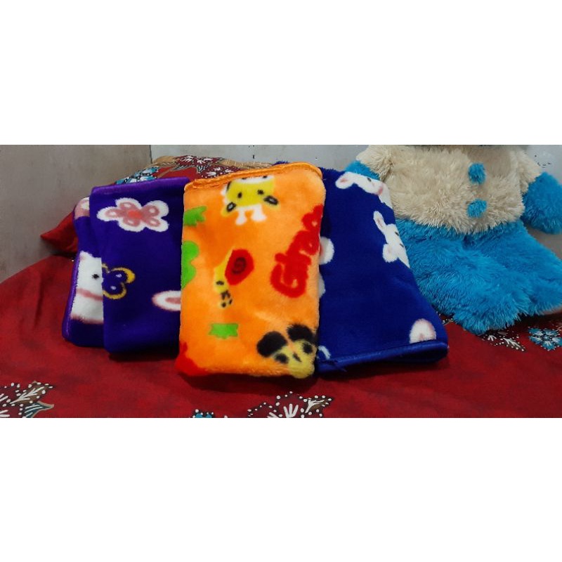 selimut bulu halus bayi