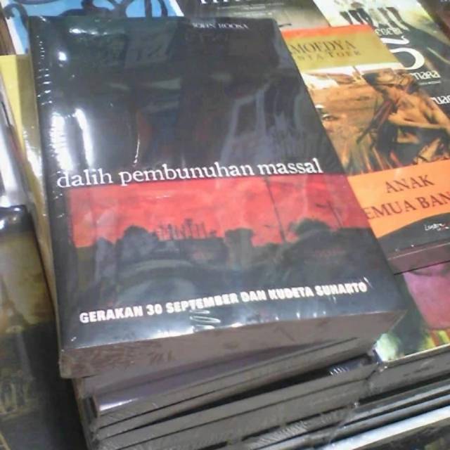 Dalih Pembunuhan Massal