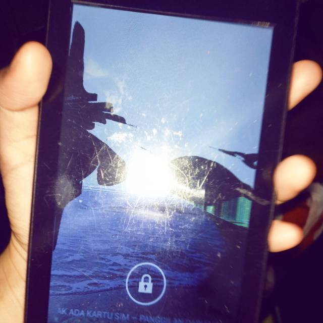 Tablet Advan Minus Touchscreens