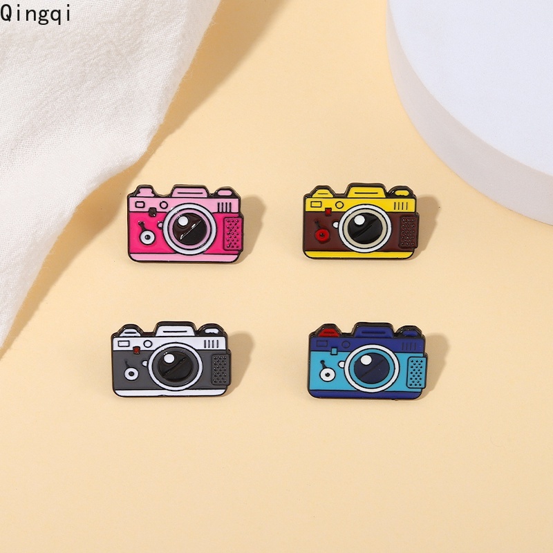 Bros Pin Enamel Bentuk Kartun Kamera Warna-Warni Bahan Alloy Untuk Hadiah