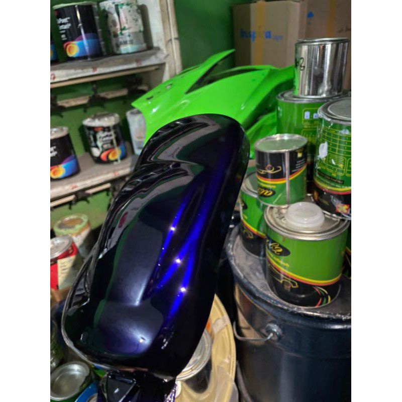 cat hitam lembayung biru pu