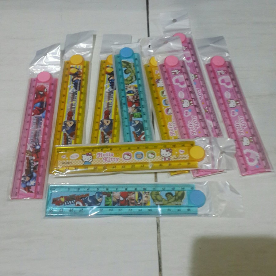 

Penggaris Lipat 30 CM Karakter
