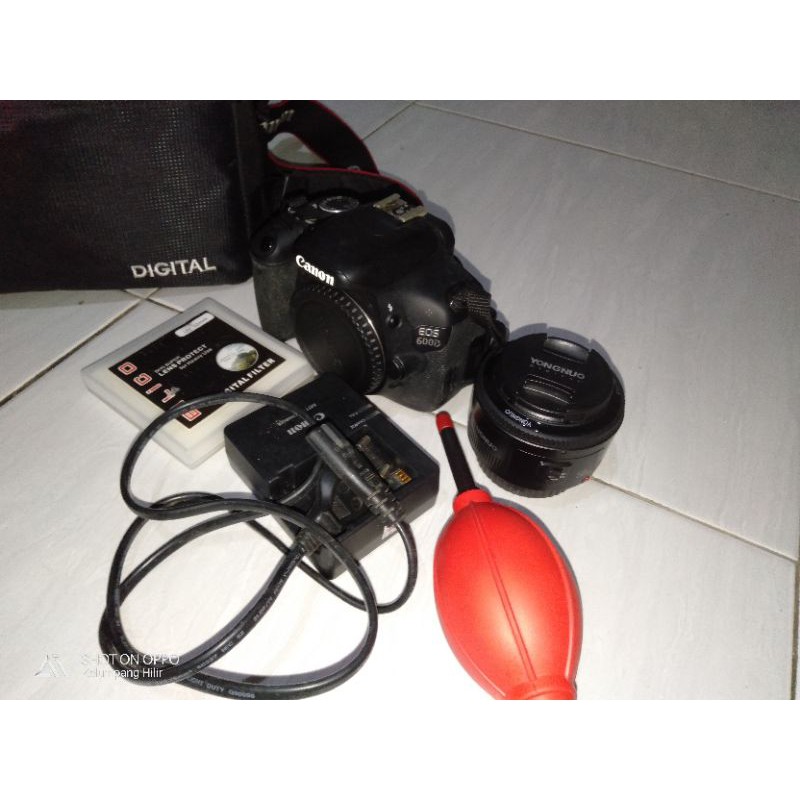 Kamera//canon 600D lensa fix youngno