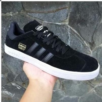 SEPATU GAZELE FULL BLACK/HITAM, ADIDA HAMBURG, SEPATU PRIA, SOL SUDAH DI JAHIT, SNEAKERS