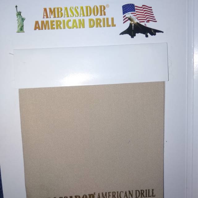 Kain seragam sekolah