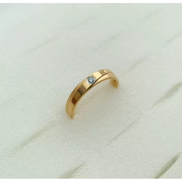 cincin model terbaru untuk pria dan wanita berbahan titanium