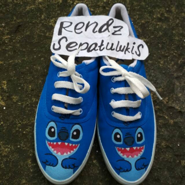 Sepatu Lukis Stitch Head Tali