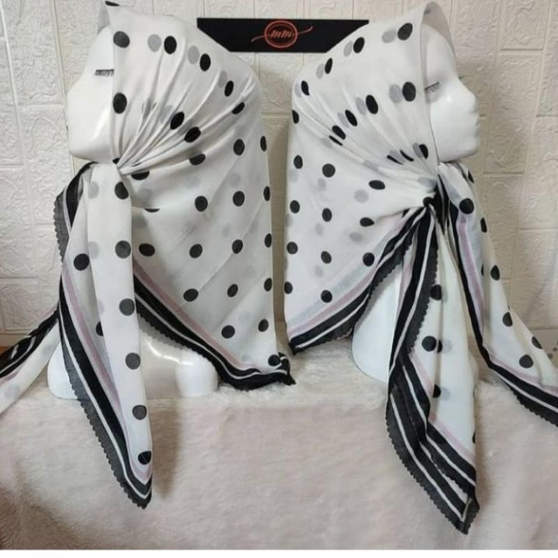 HIJAB SEGI EMPAT VOAL MOTIF POLKADOT