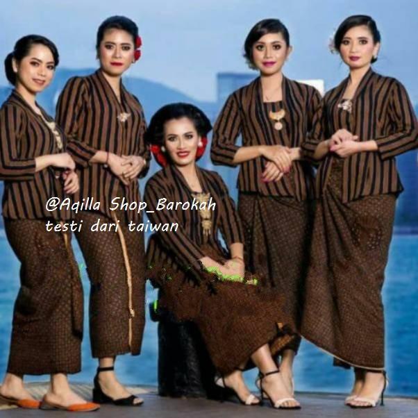 Tidak Diragukan.. Stelan Baju lurik wanita | kebaya lurik + jarik coklat | baju adat jawa