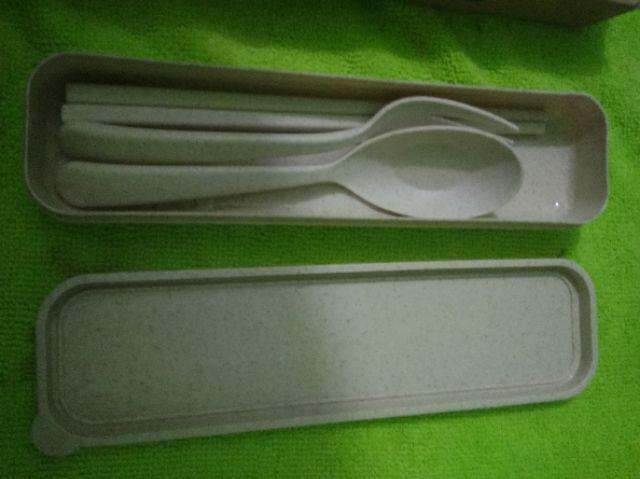 Sendok Garpu Set Jerami