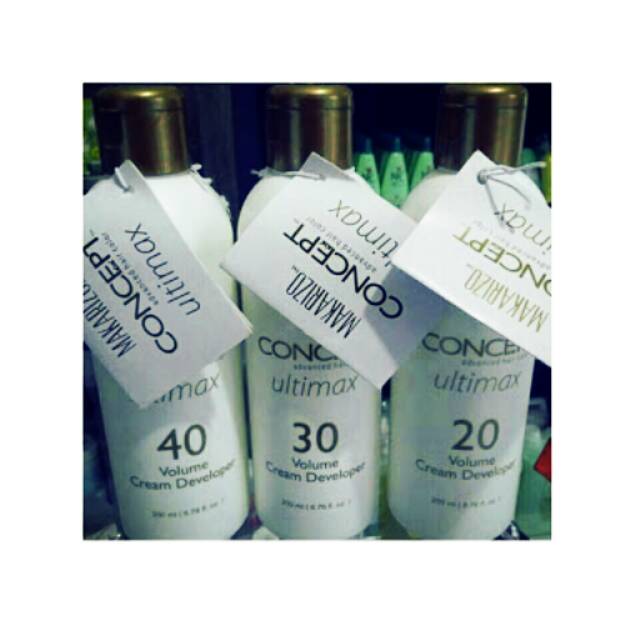 Makarizo concept Ultimax Peroxide (Cairan Pencampur Cat Rambut)