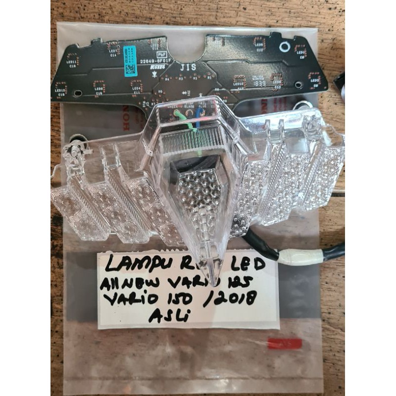 FITING LAMPU REM LAMPU STOP BELAKANG ALL NEW VARIO 125 150 KEYLESS