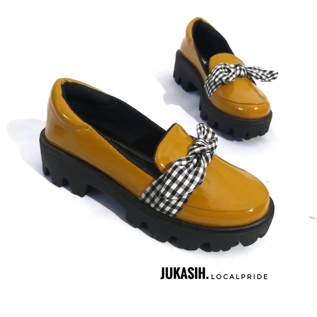 sepatu wanita loafer pita