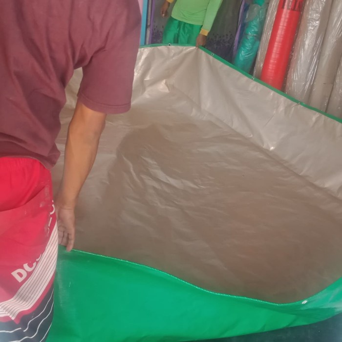 

Limited Kolam Terpal Kotak Ukuran 2X1X0.5. A20