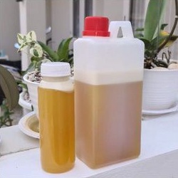 

Madu Kaliandra Super Isi Bersih 1 Kg