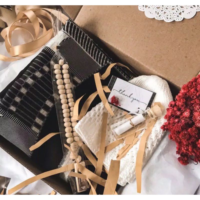 HEMPERS PAKET COWOK / PAKET SARUNG /HADIAH ULTAH COWOK / PAKET SAJADAH