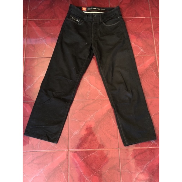 preloved celana casual pria merk M.GEE