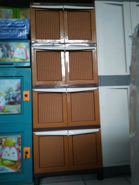 Lemari plastik Napolly rotan 4 susun 8 pintu crs xu 48 (65x45x175 cm)