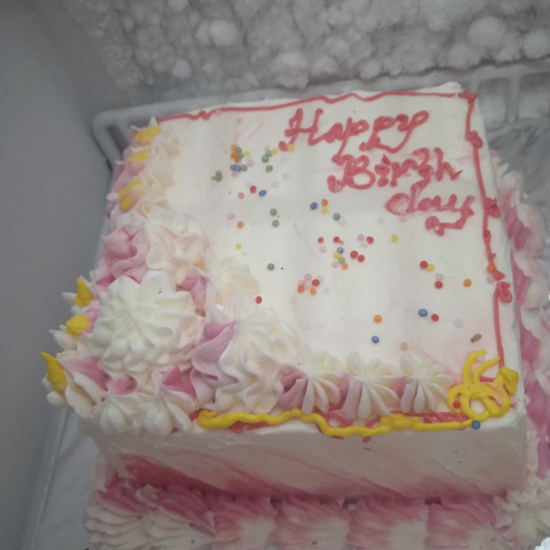 

kUE ULANG TAHUN PINK 1