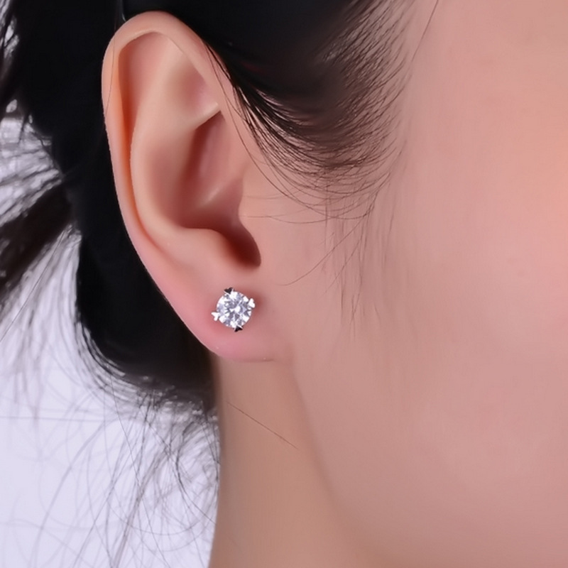 Anting Bentuk Hati Warna Silver