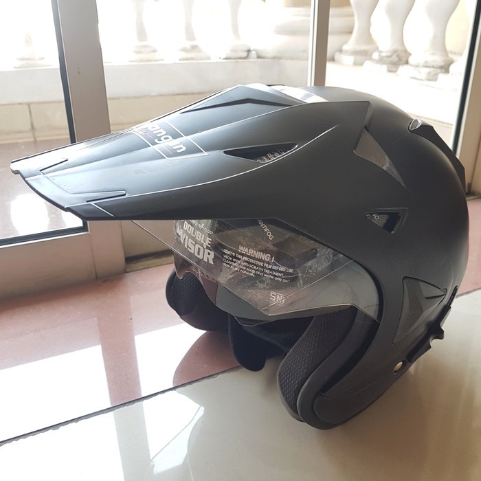 HELM KENANGAN SEMI CROSS 2 VISOR POLOS TRAIL BY DMN sekeren kyt zeus - Hitam Ukuran M-L