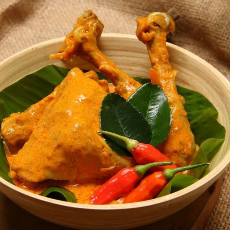 

Gulai Ayam Padang Gurih Pedas 1 ekor 8 potong