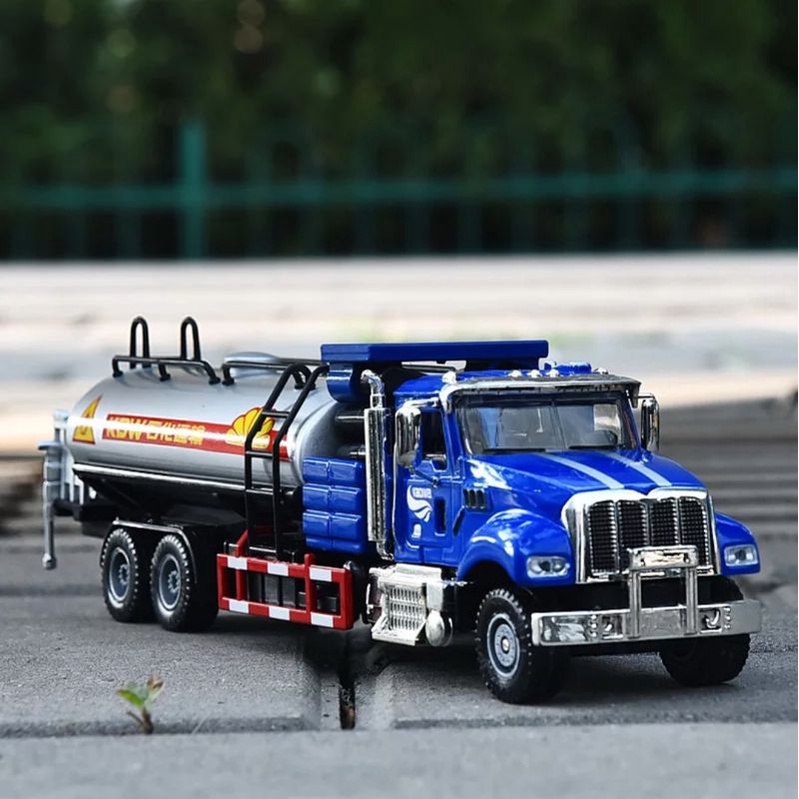 Miniatur Diecast Alat Berat KDW Us Style truck  Diecast Mobil Truk Molen Truks Tengki Truk Derek Truk Box Truk Bak Kaidiwei Skala 1:50 Die-cast Miniatur Mobil Dump Truck Towing