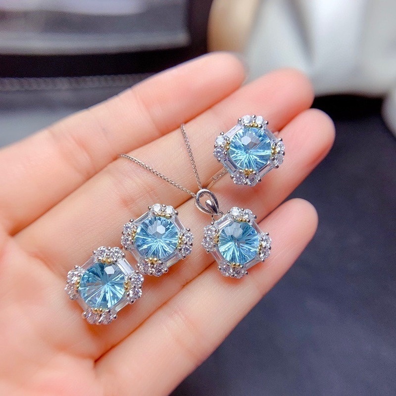 Fashion Sky Blue Moissanite 2 Karat Jewelry Set