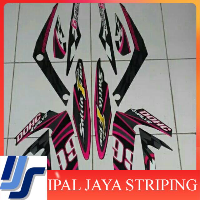 Stiker Satria Fu 2012/2013 hitam pink