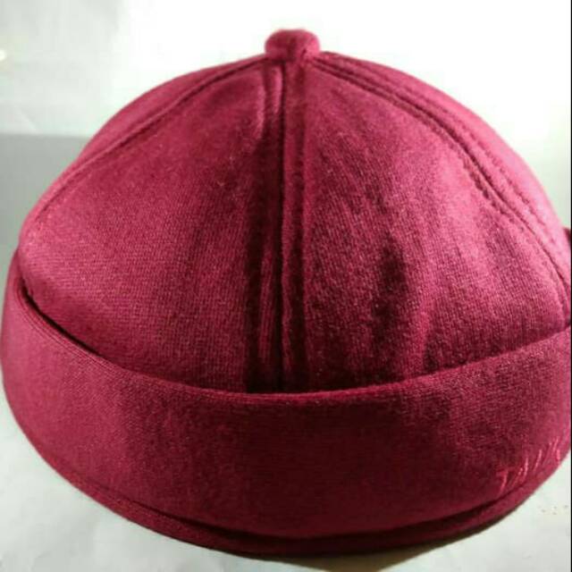 peci miki hat polos maroon / topi abdul somad