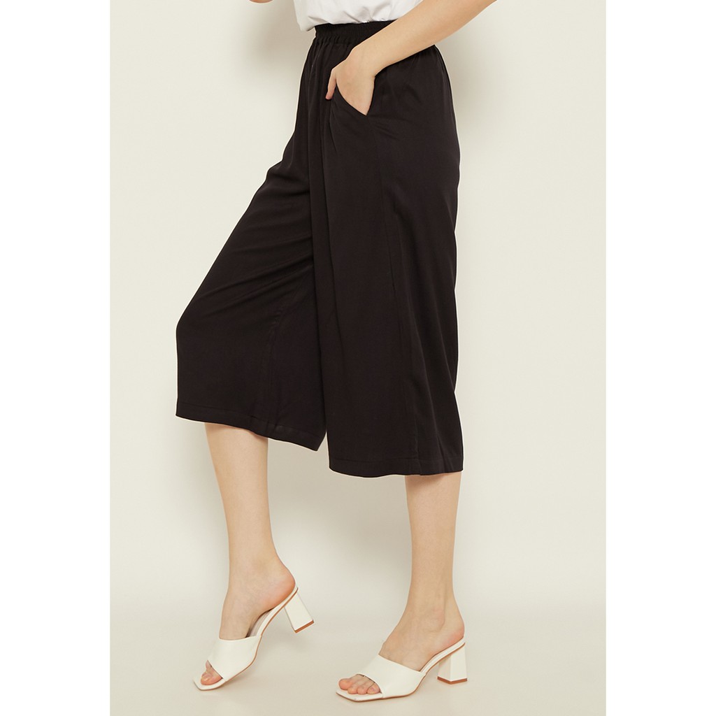 N&amp;A - JOURNAL 3/4 CULOTTES BLACK - Pakaian Wanita - Celana Sehari-Hari