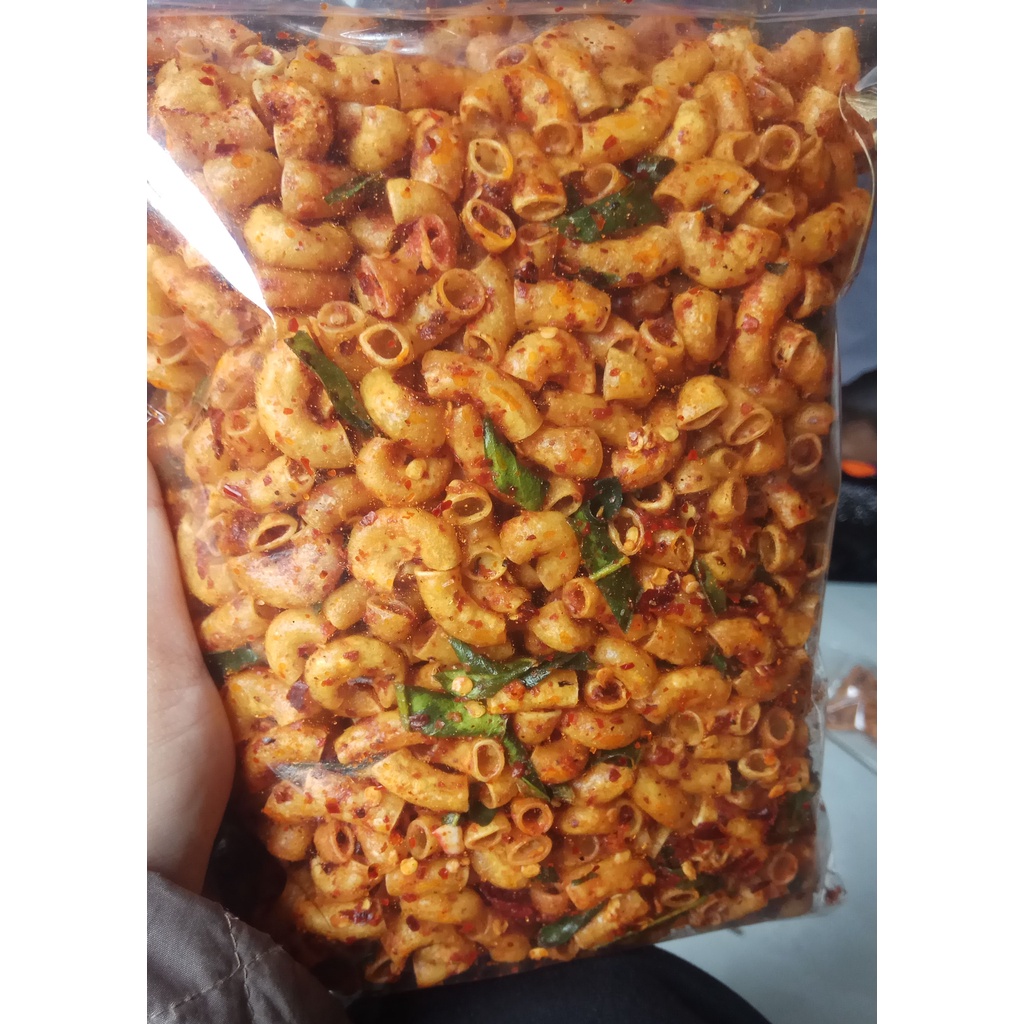 

MAKRONI PIPA PEDAS ISI 1 kg