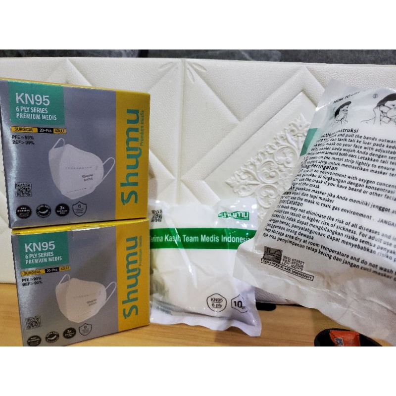 MASKER KN95 SHUMU PREMIUM MEDIS 6PLY SURGICAL ISI 20PCS PERBOX KEMENKES RI AKD
