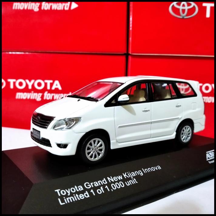 Diecast Toyota Grand New Kijang Innova Putih Miniatur Mobil Murah