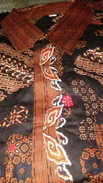 Kemeja Batik Pria Kelas Internasional Motif Sekar Jagad