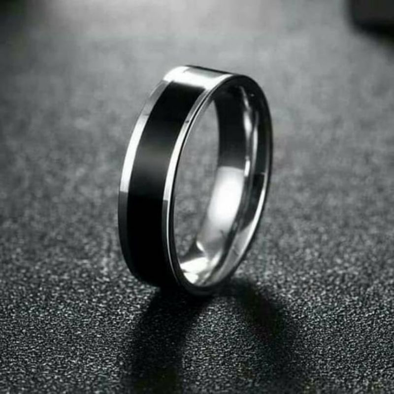 Cincin Kombinasi Titaniim Warna Hitam Emas