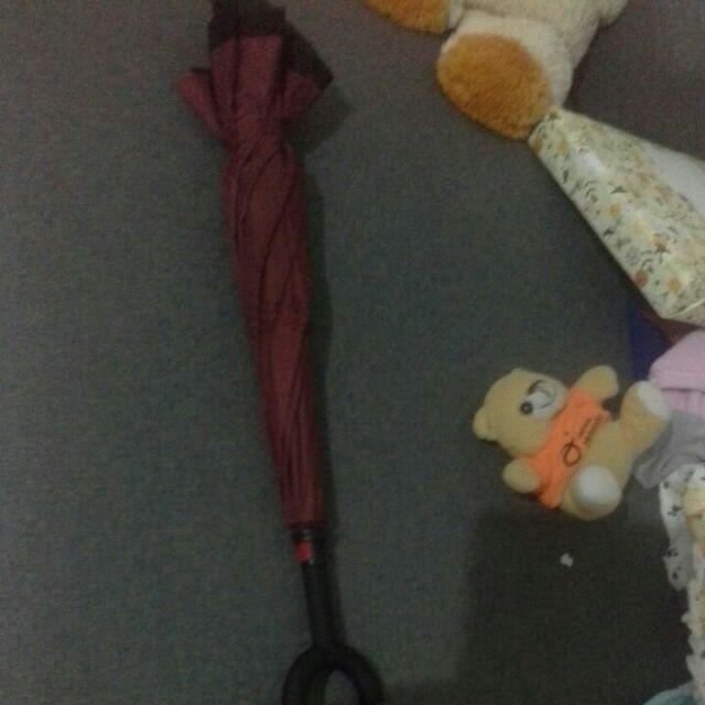 Payung Terbalik Kazbrella 2nd Generation Tombol Merah Non Sarung