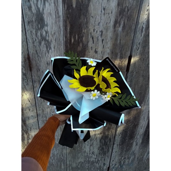 

BUKET BUNGA MATAHARI / BUKET SUNFLOWER / BUKET BUNGA / KADO WISUDA