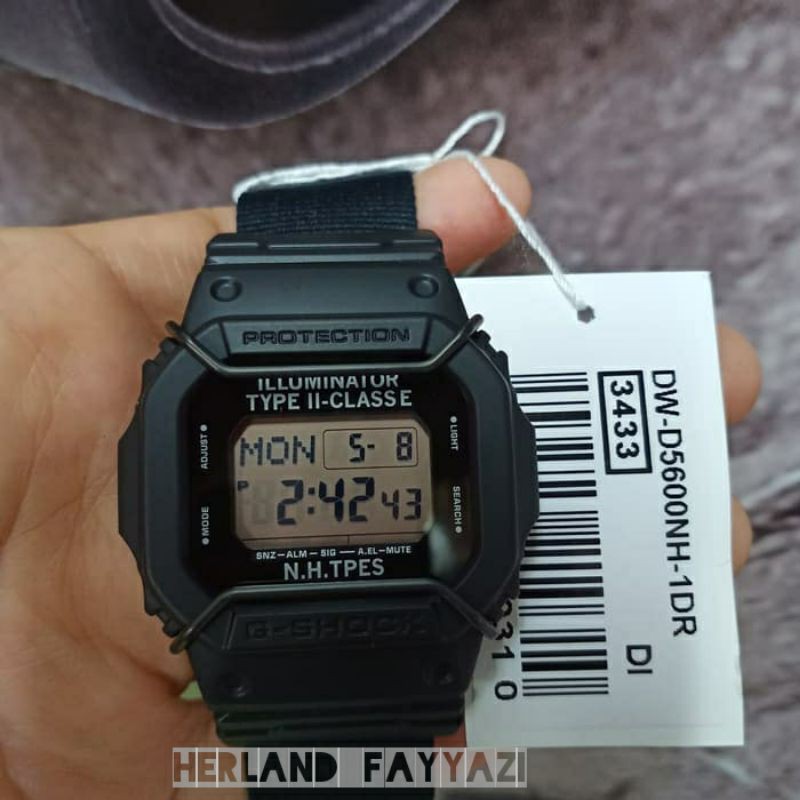 JAM TANGAN PRIA CASIO G-SHOCK DW-D5600NH-1DR N.HOOLYWOOD
