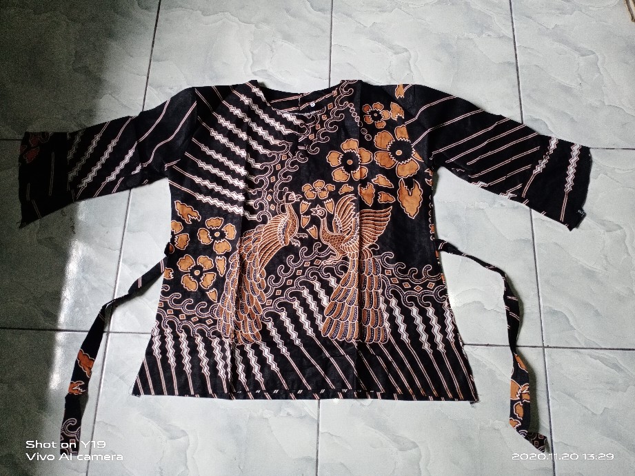 Atasan Batik Wanita