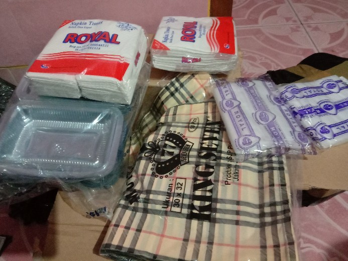 Hd Pe Uk 22x26 & 30x32 Plastik Soft Handle Burberry Isi 50lbr Kantong Plastik Tenteng