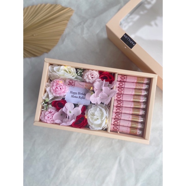 money bloom box | asli | bloom box