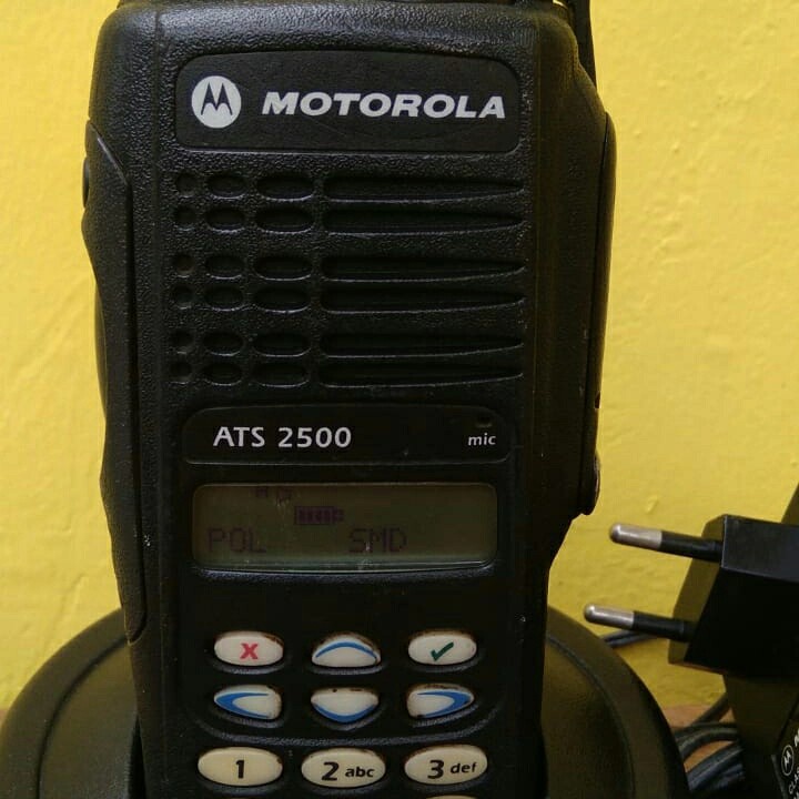 RADIO HT MOTOROLA ATS 2500 NORMAL